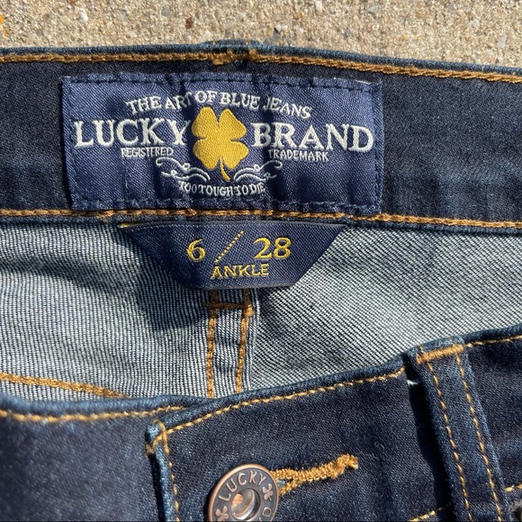 Lucky Brand Charlie Skinny Jeans Size 6/28 - Picture 4 of 8